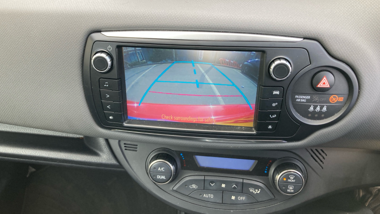 Toyota Yaris 1.5 Hybrid Icon 5dr CVT Hybrid Hatchback